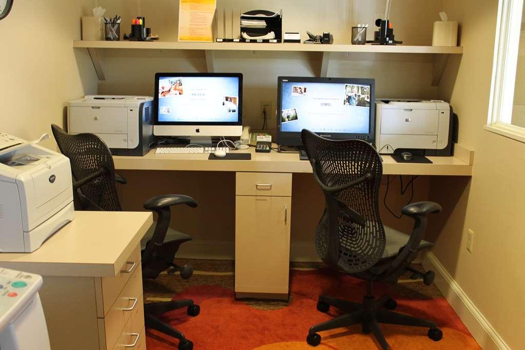 Hilton Garden Inn Addison Facilities photo